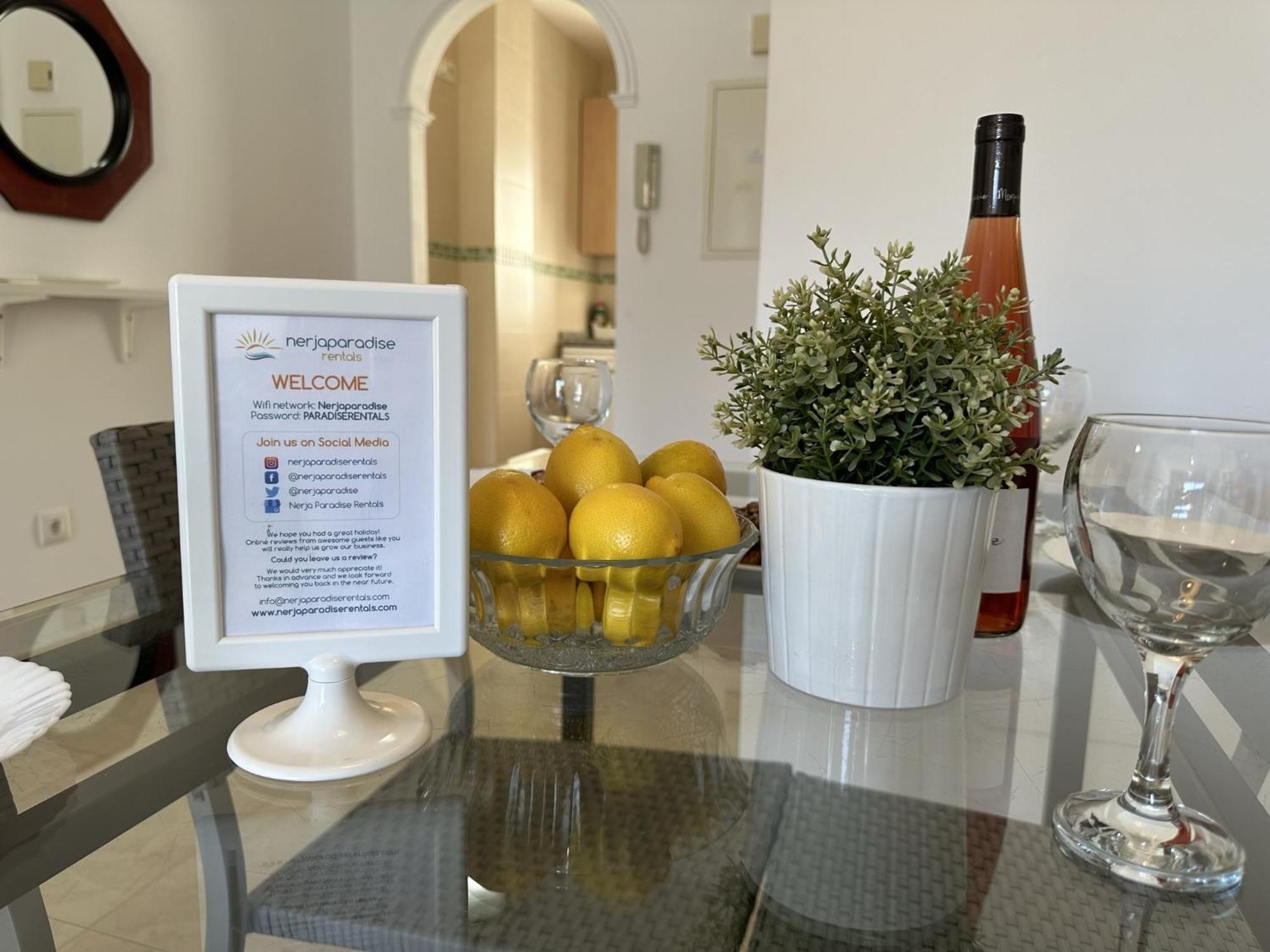 Nerja Paradise Rentals - Apt Chimenea A1E Экстерьер фото